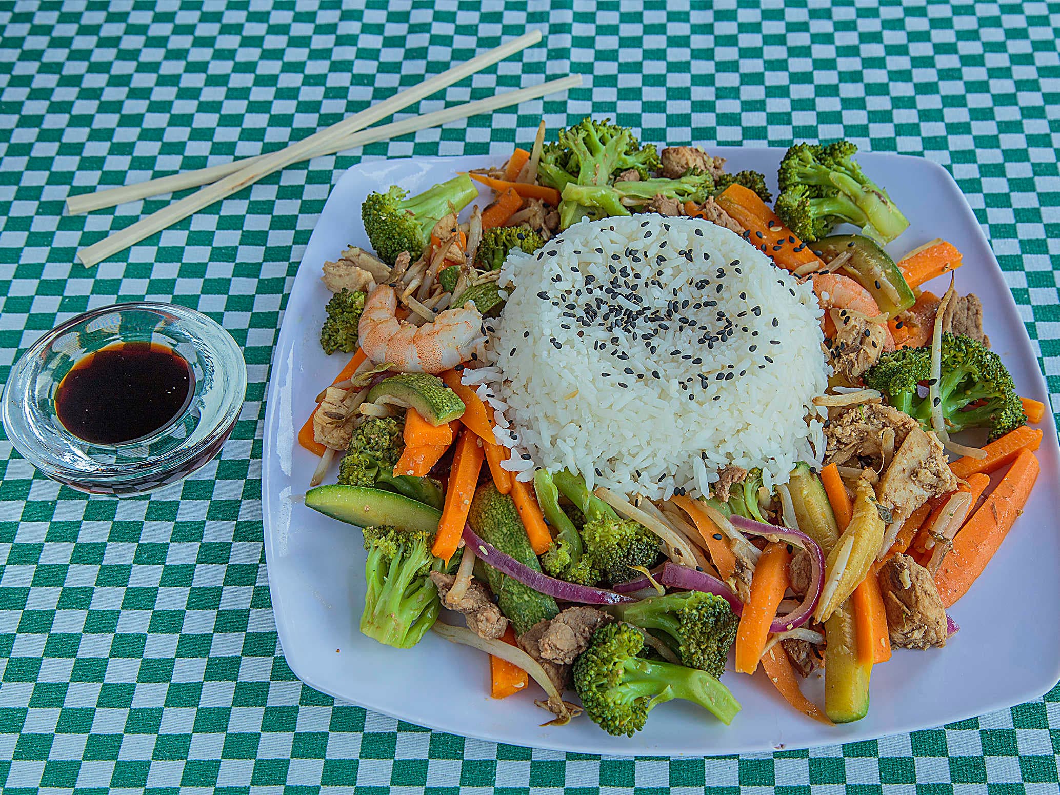 COMBO Teppanyaki + Bebida