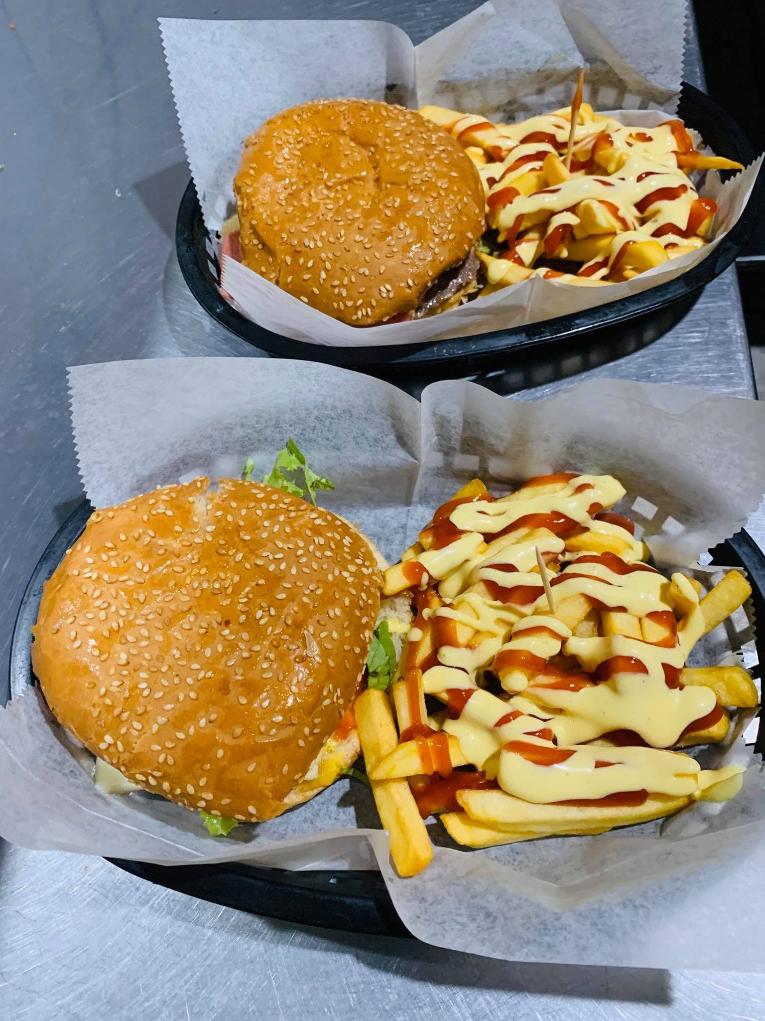 Hamburguesa Especial con Papas