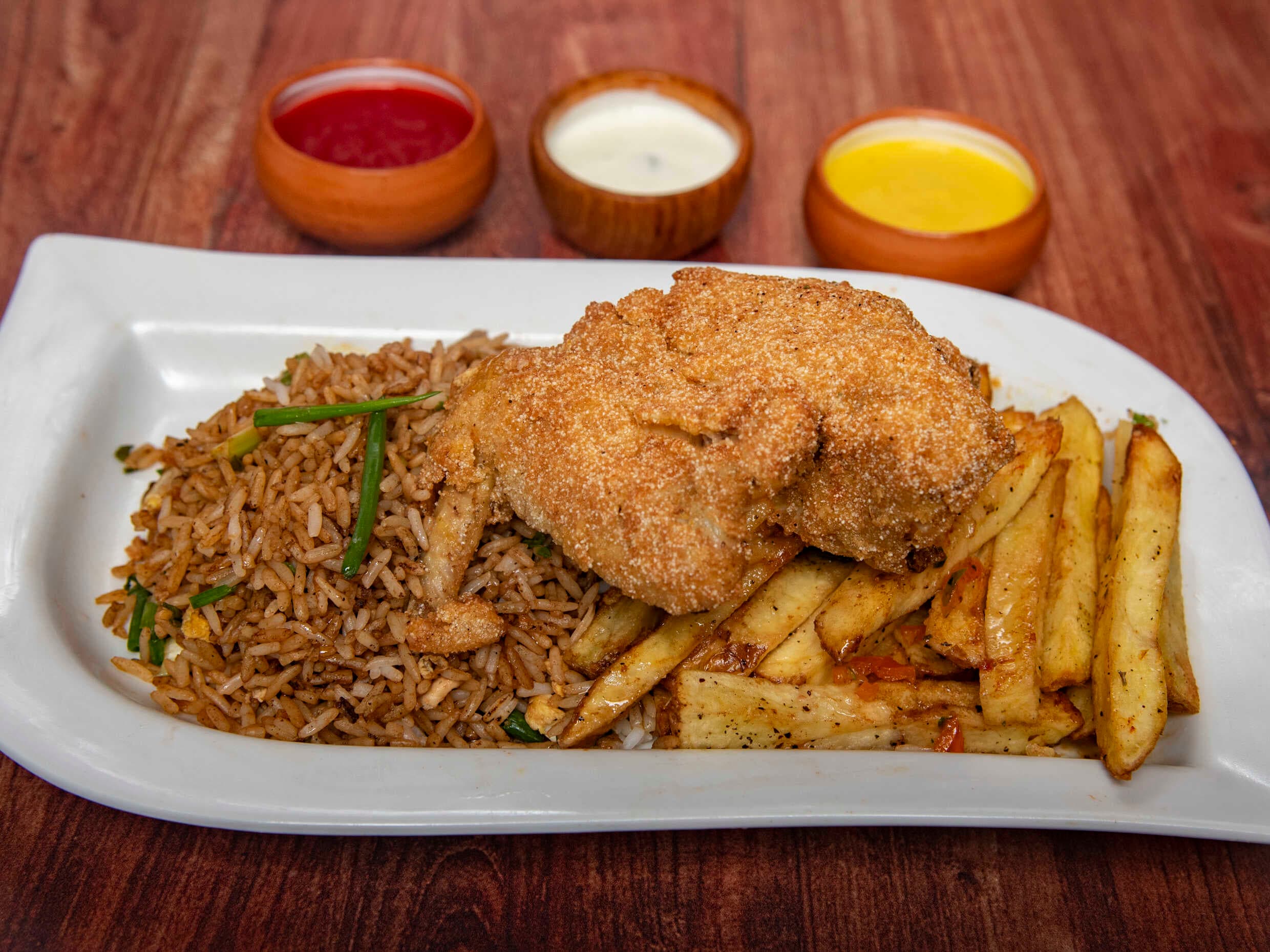 Mostrazo Broaster con Papas Fritas