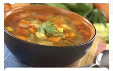 Sopa con Verduras y Olores