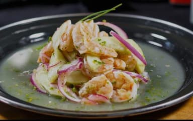 3 TOSTADAS DE AGUACHILE VERDE + 1 AGUA FRESCA