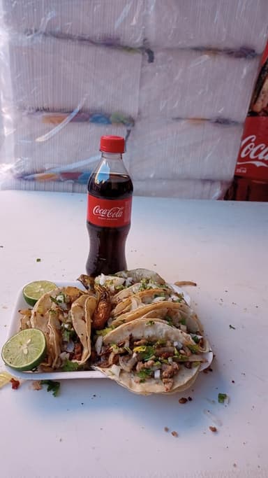Combo Tacos bisteck + Coca Cola 400 ml