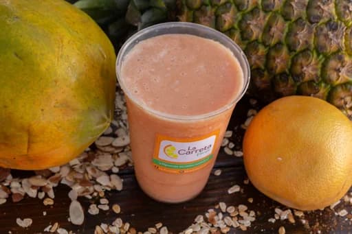 Papaya, Piña y Naranja.