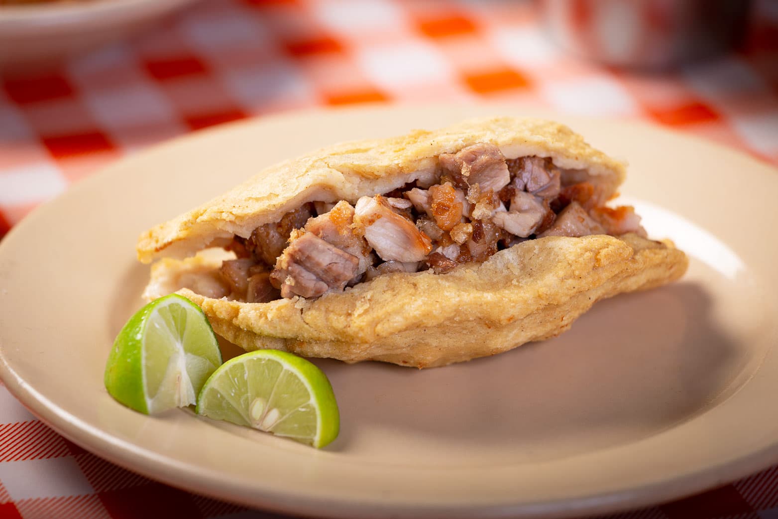 Quesadillas Rellenas de Carnitas