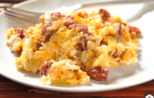 huevos con chorizo