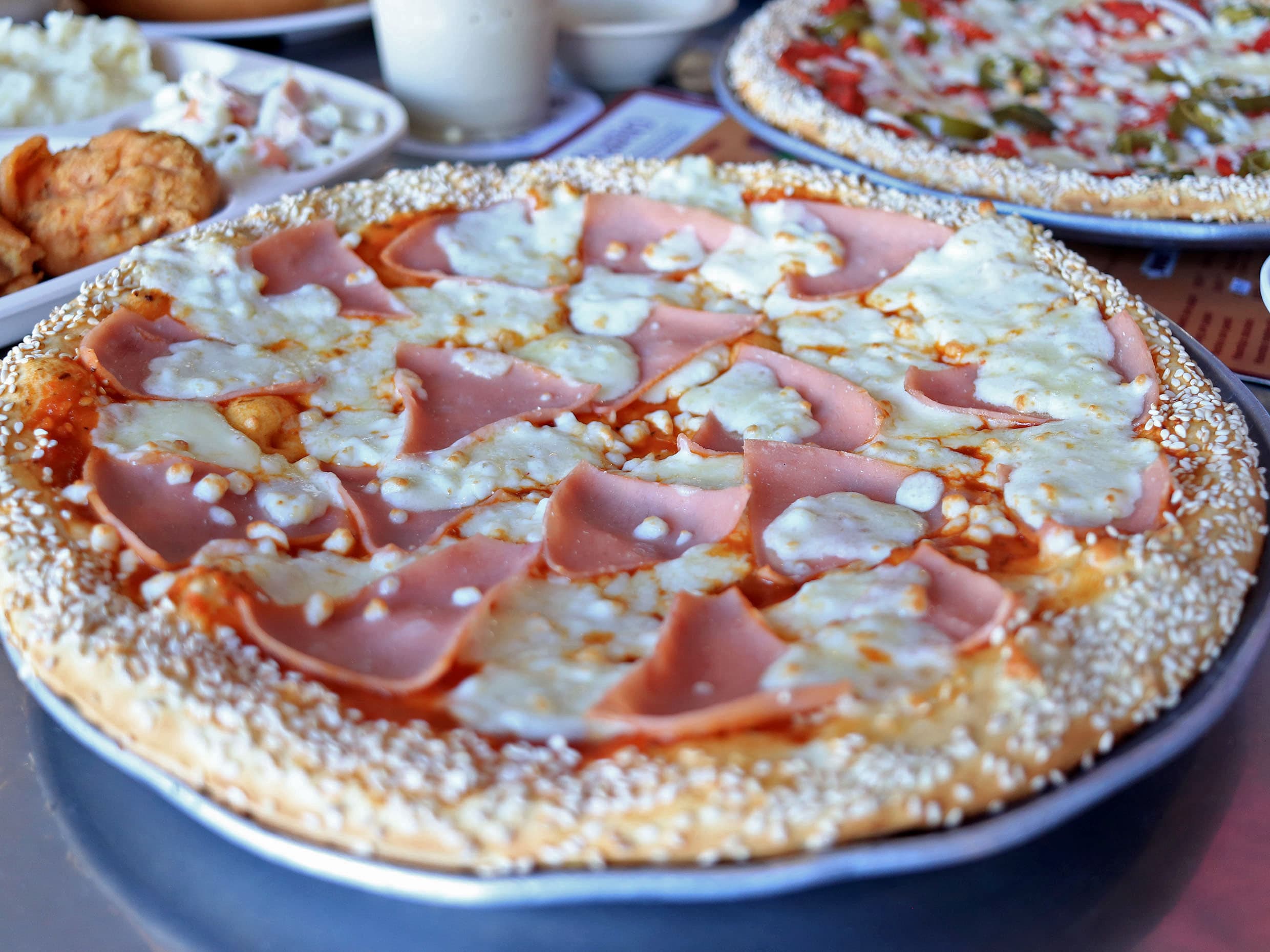 Pizza Carnes Frías