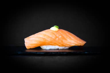 Nigiri de salmón ahumado
