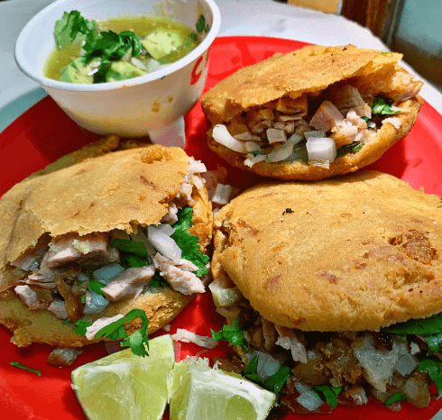 COMBO Gorditas + Refresco