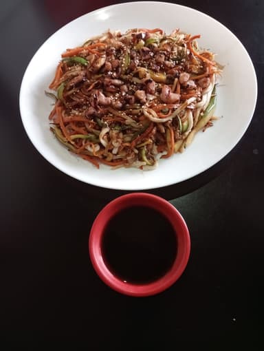 Yakiudon Pulpo y Camarón