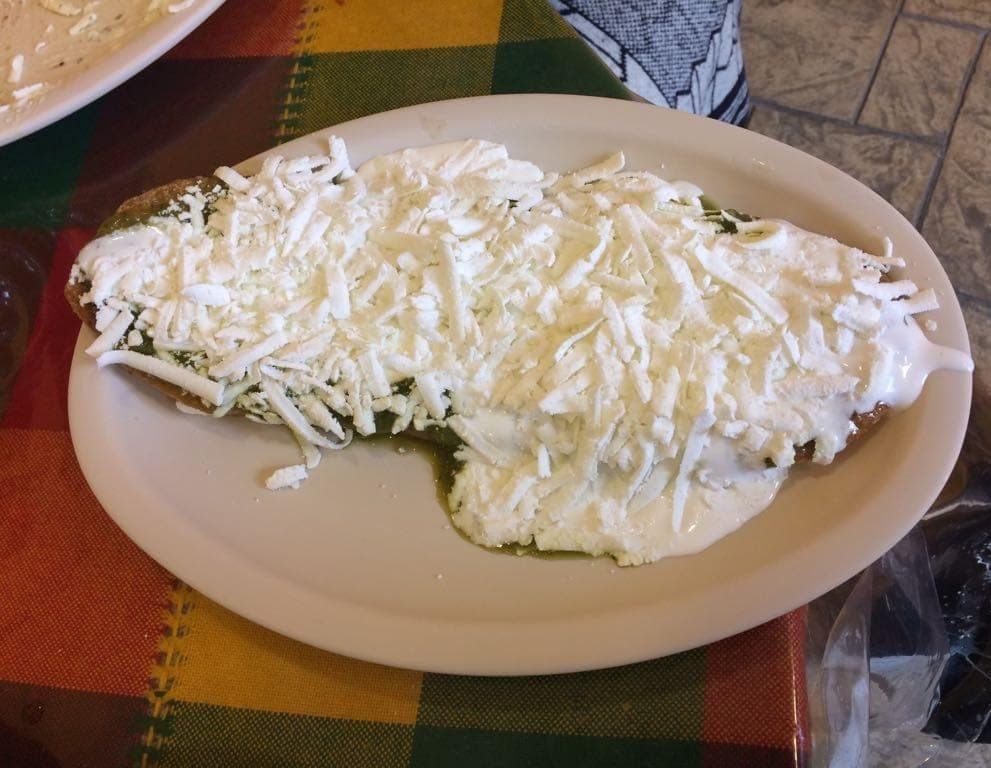 Huarache con Queso Oaxaca