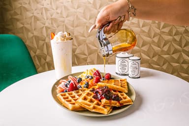 Waffles con Fruta