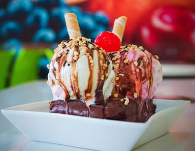 Brownie con Helado Producto Estrella