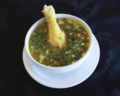 Caldo de Pollo con Verduras