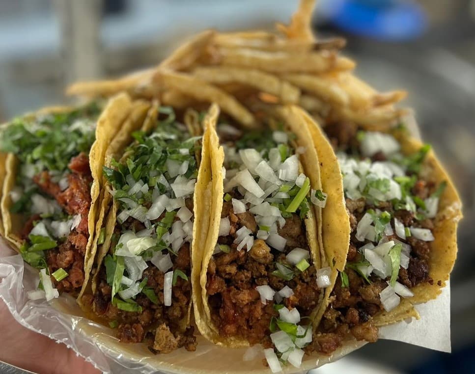 Al Pastor (tortilla grande)