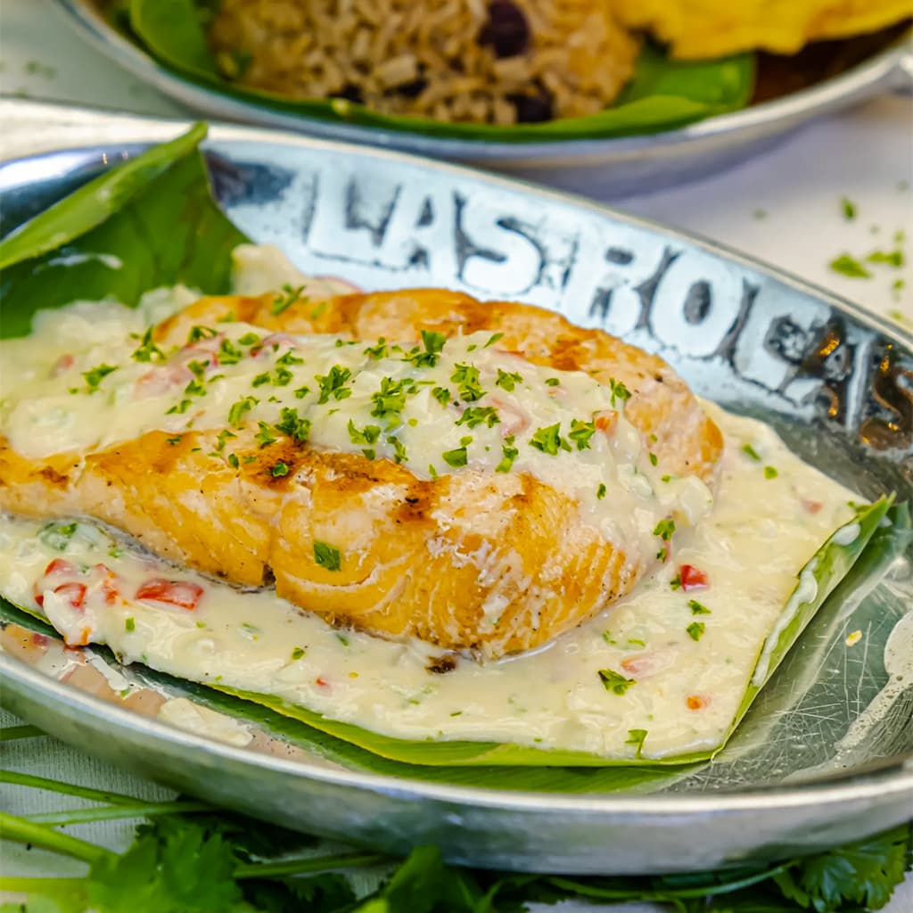 Salmón al ajllo