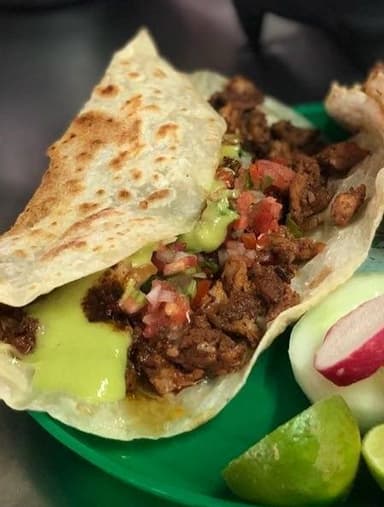 Quesadilla de Pollo al Pastor