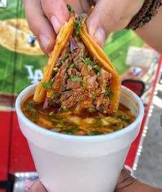 Consome Con Carne