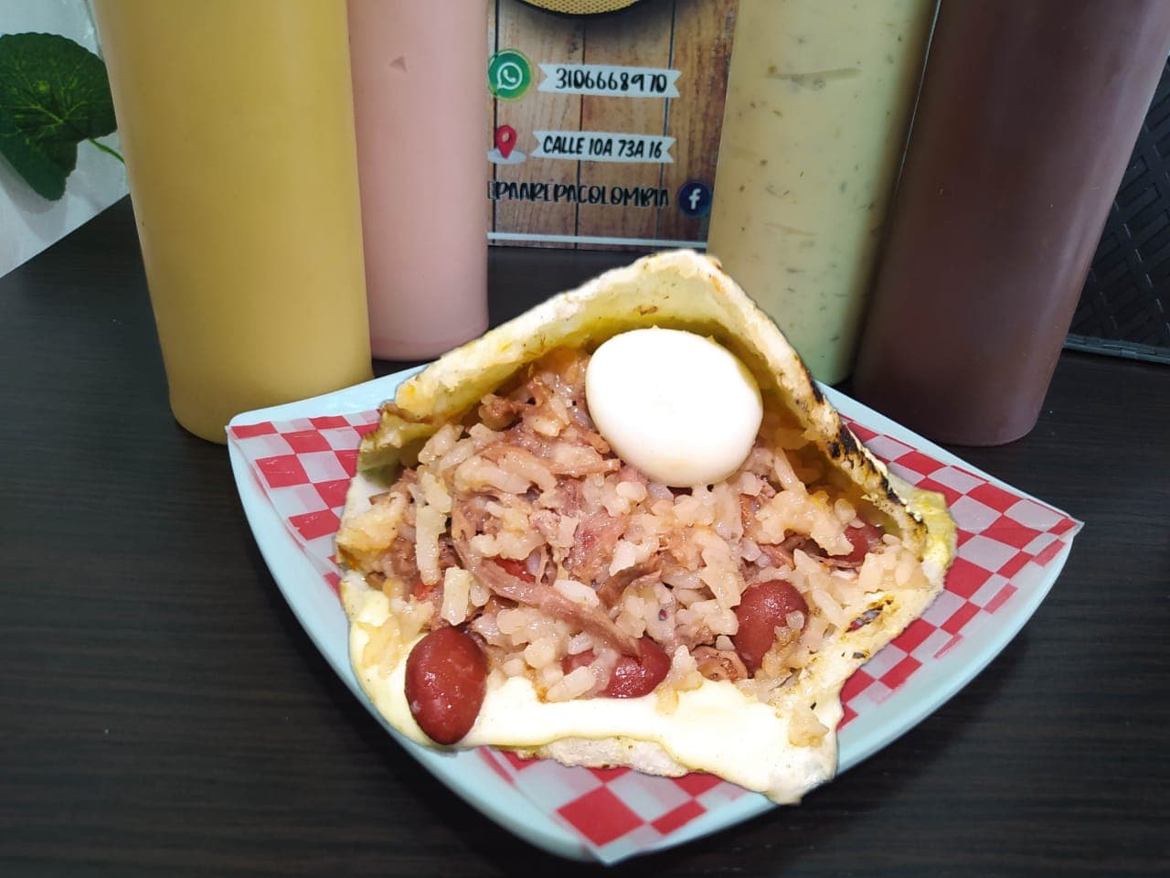 Combo Arepa Montañera + Bebida