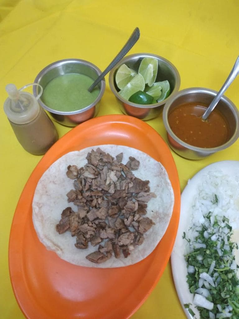 Taco de Suadero Tortilla de Harina