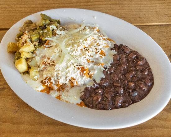 Chilaquiles con Picadillo