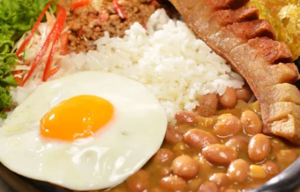 Bandeja Paisa Triple