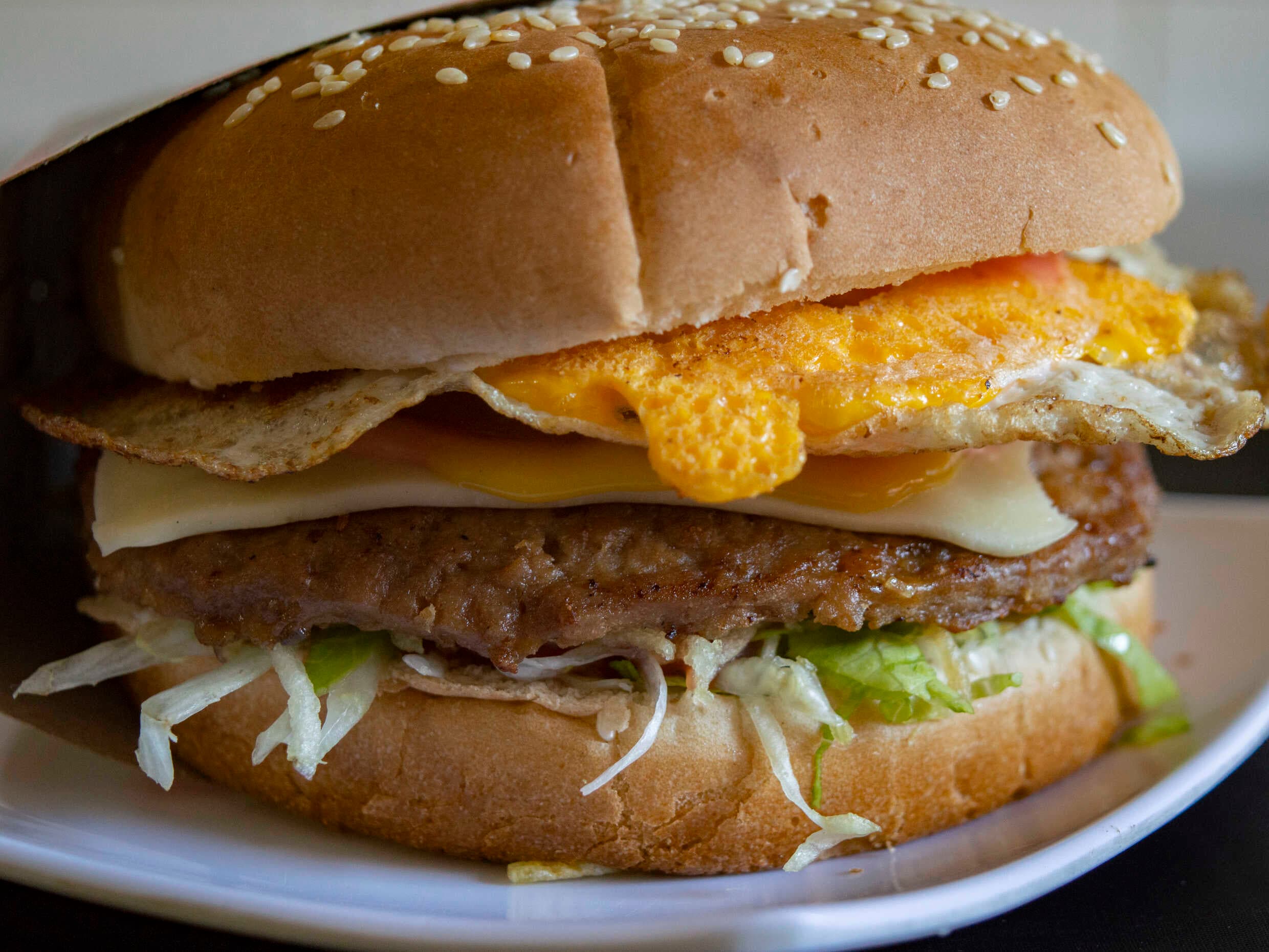 Hamburguesa con Huevo