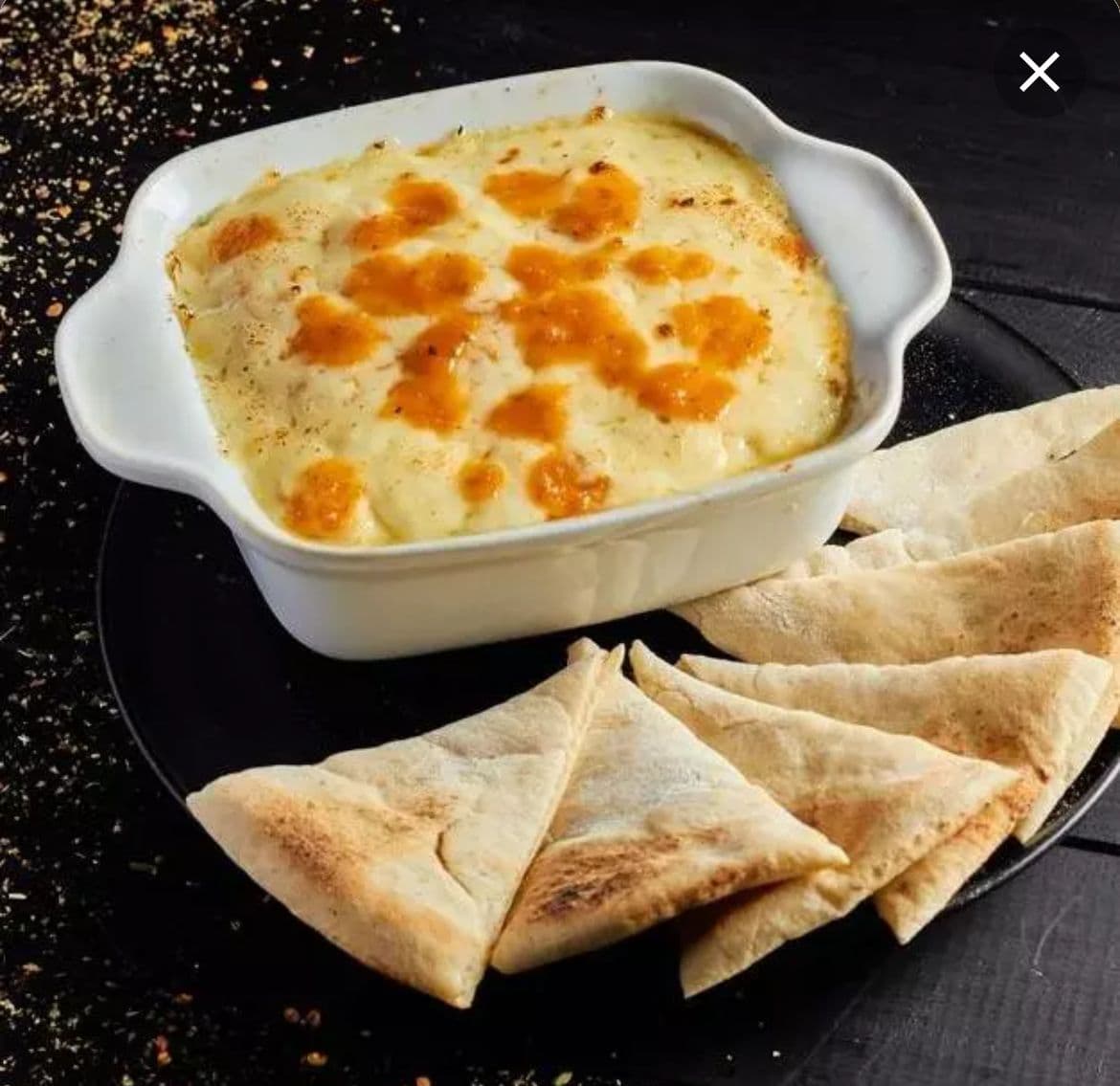 Lasagna de Pollo Tocineta y Gratinada Salsa Blanca