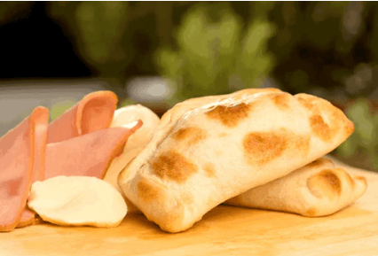 Empanada de Jamón y Queso