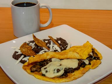 Omelette de Champiñones con Quesillo