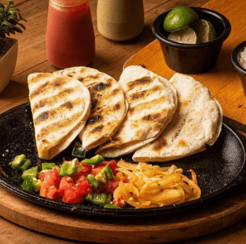 Orden de quesadillas chica.