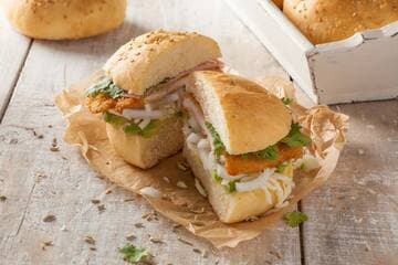 Cemita con Pastor