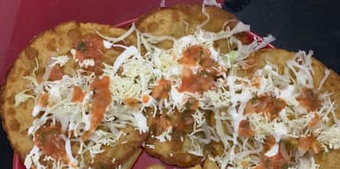 Paq. pareja: 15 Empanadas + 2 Cocas 355 ml.