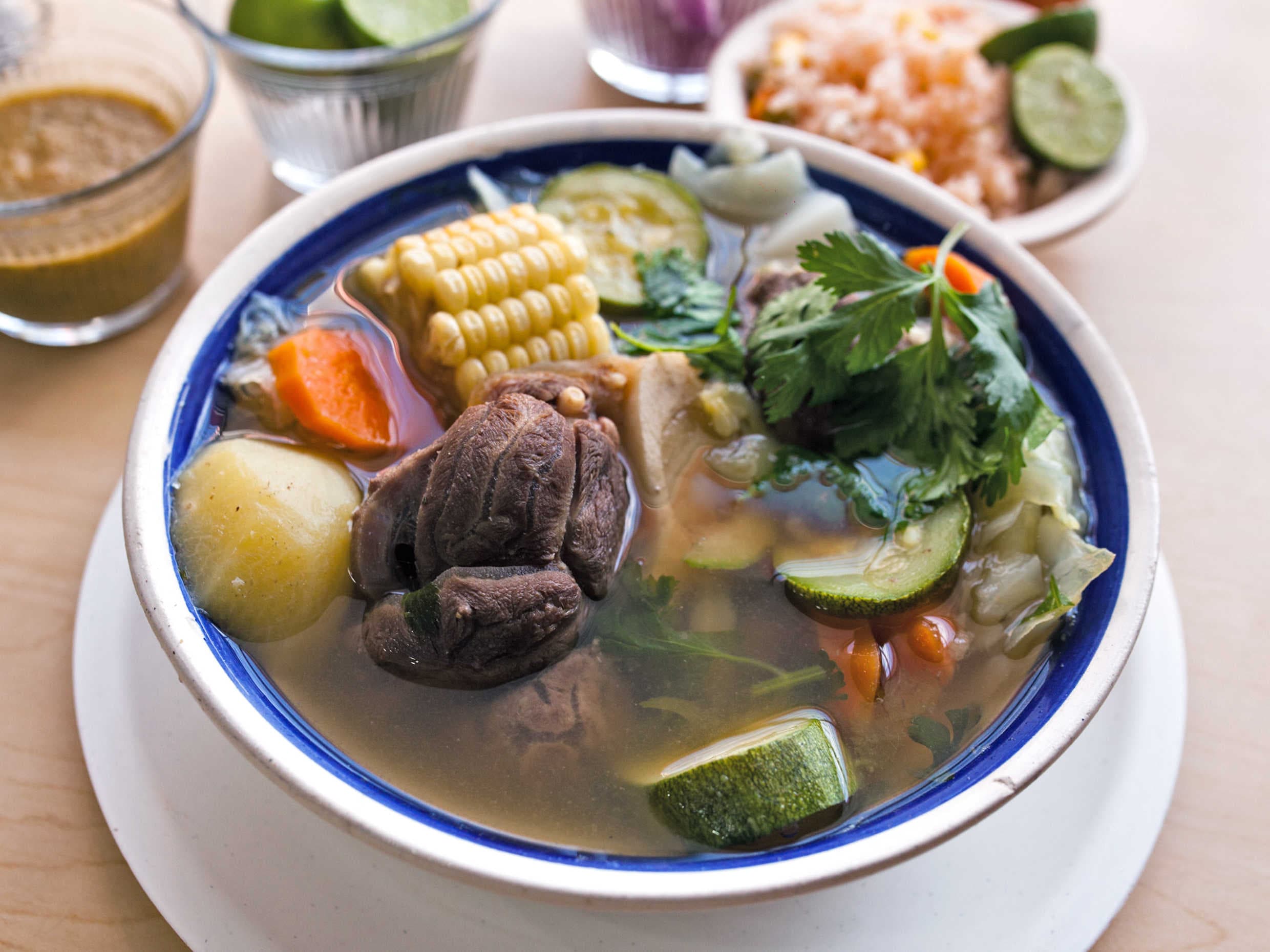 Caldo de Res