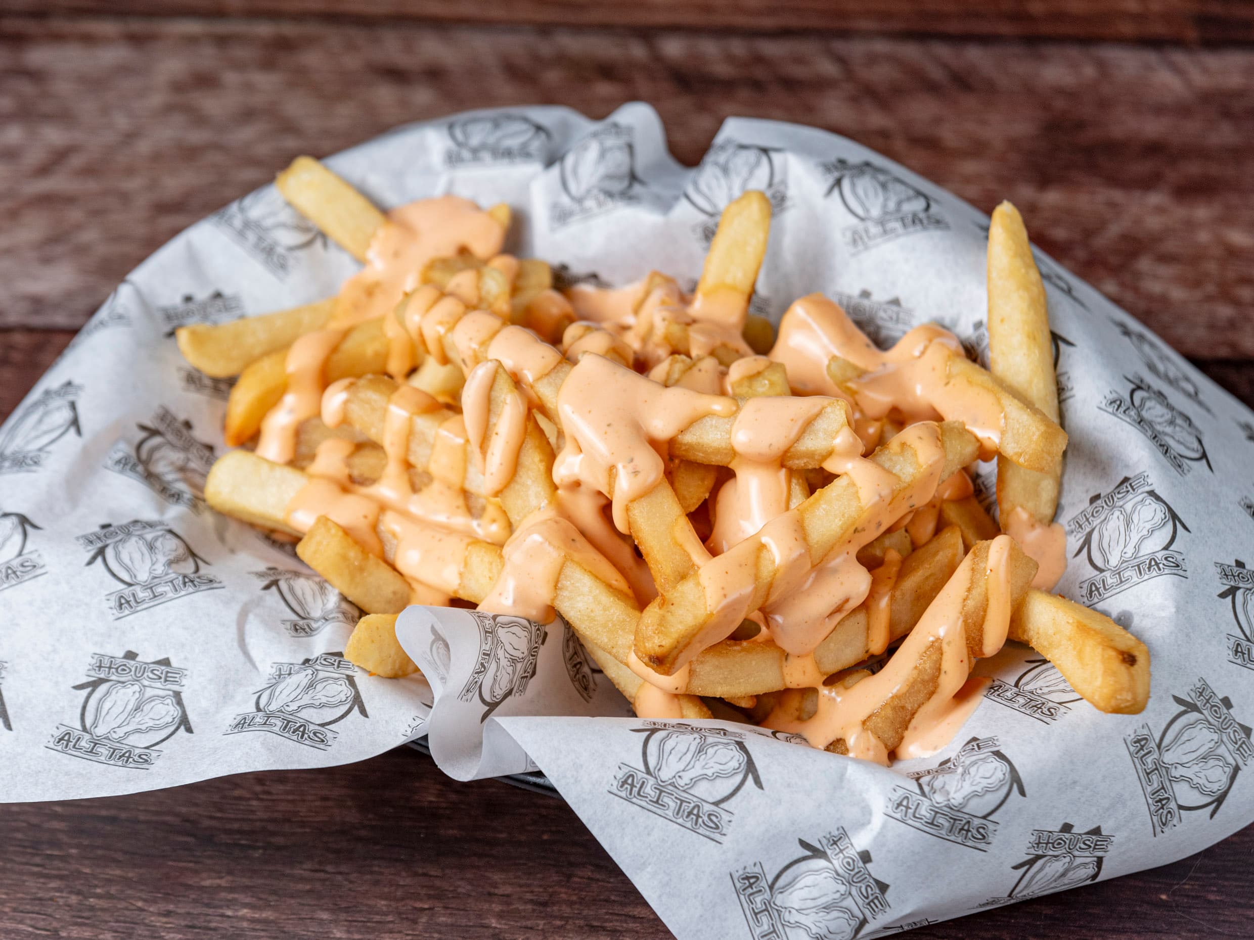 Papas Bañadas con Búfalo Ranch