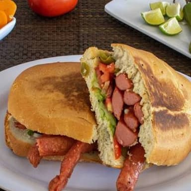 Torta Gigante de Salchicha
