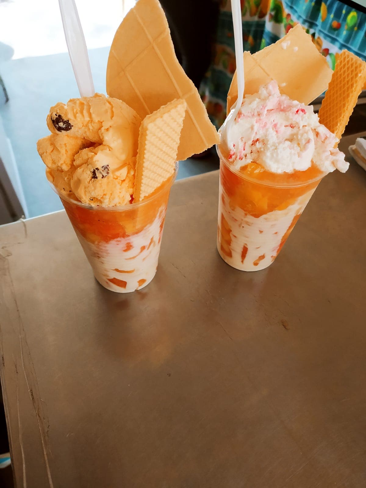 Salpicón con Helado Mediano