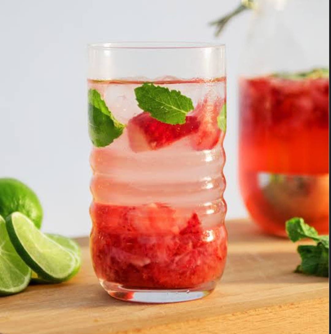 AGUA DE FRESA LIMON 500 ML.