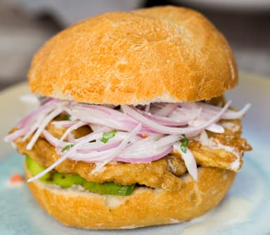 Pan con Pejerrey