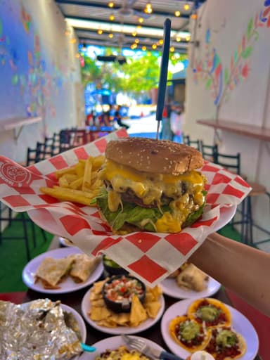 Hamburguesa Hawaiana