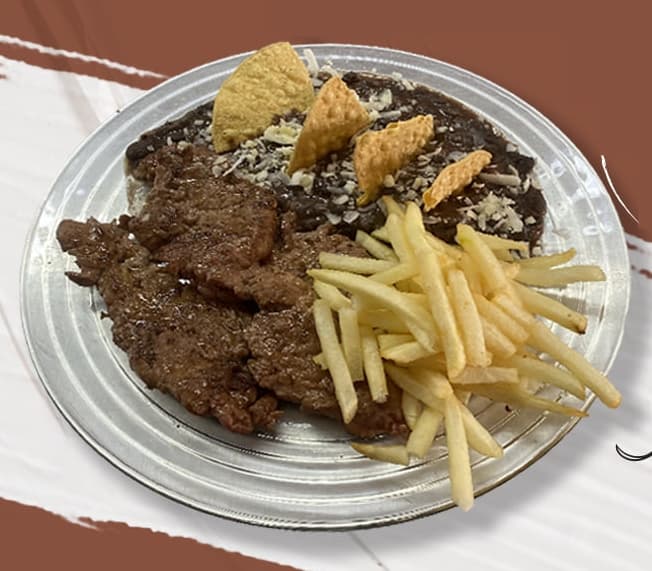 Carne Asada + Arroz y Agua del Dia.