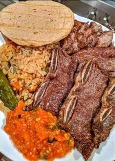 300 GR COSTILLITAS CARGADA