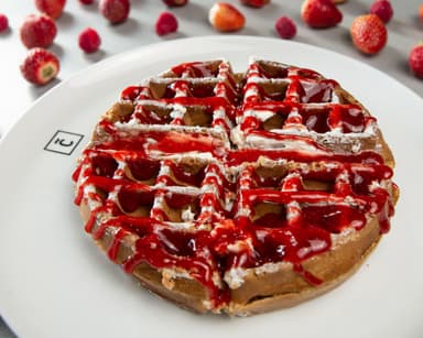 Waffle Mermelada de Fresa y Queso Crema