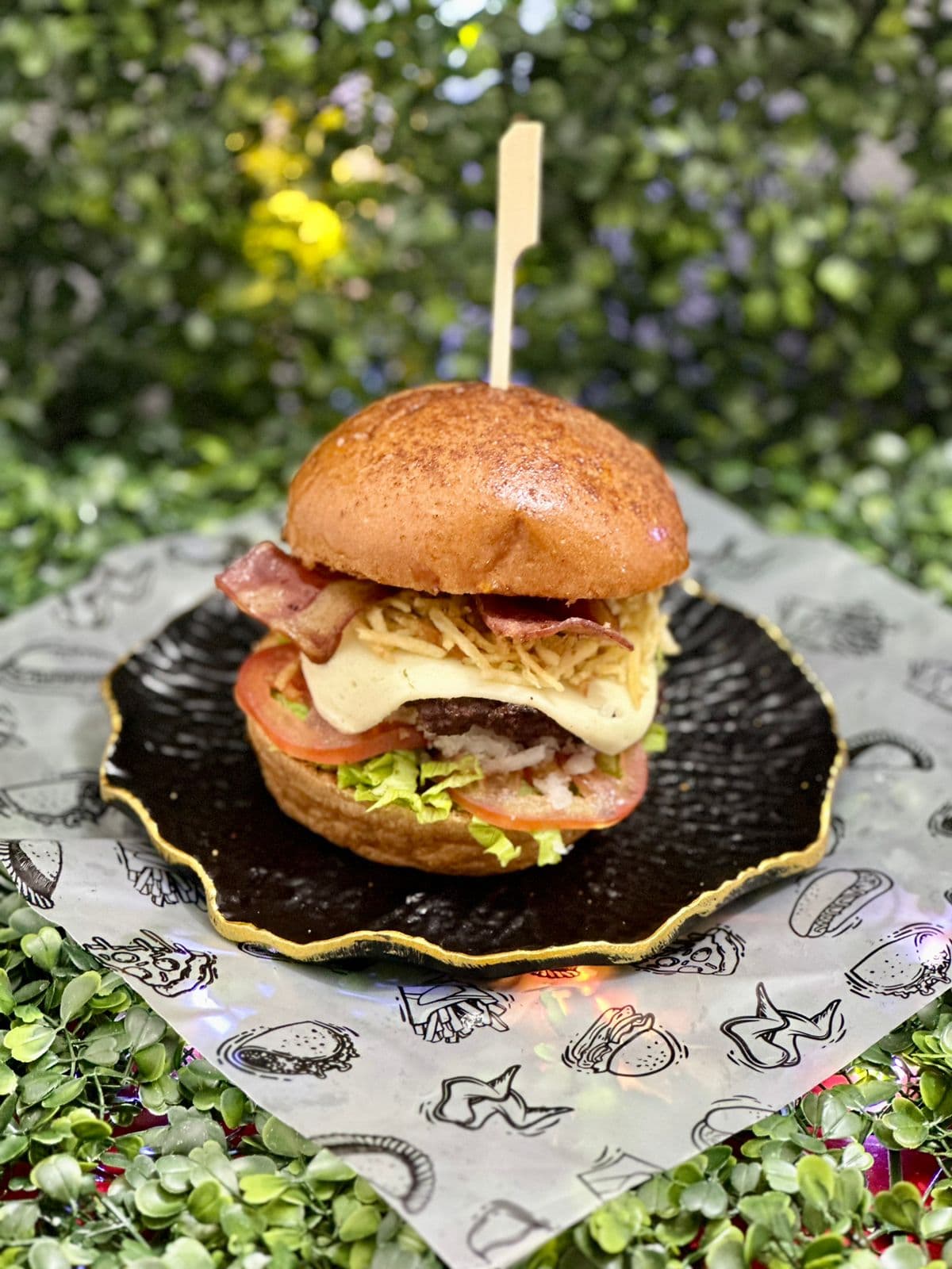 Hamburguesa Callejera Especial al Carbón