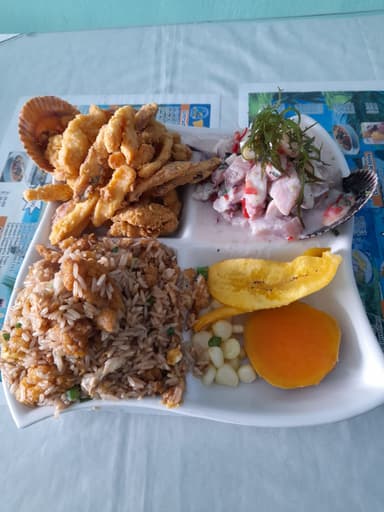 Trío Marino con Chaufa de Pescado
