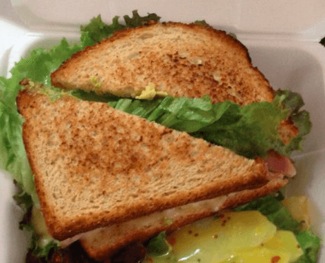 Sándwich​ de Jamón con Queso