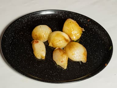 1/2 Orden de Cebollitas Guisadas 100 grs