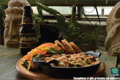 Champiñones al Ajillo