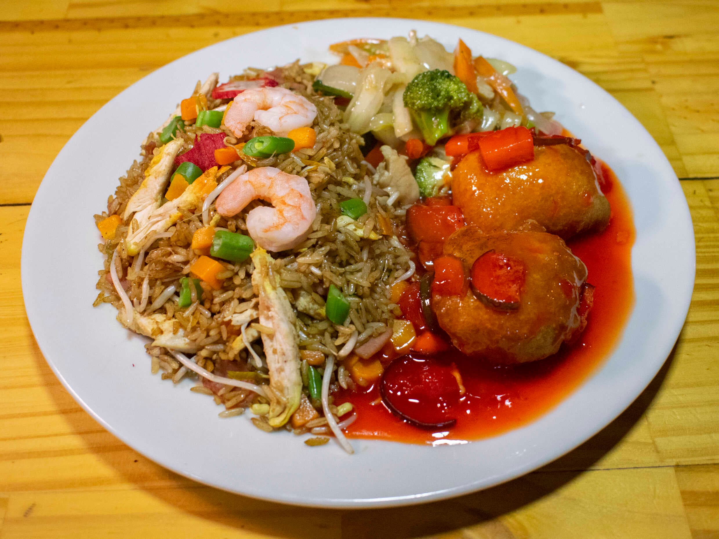 Arroz, Agridulce, Lumpia y Chopsuey (Personal)