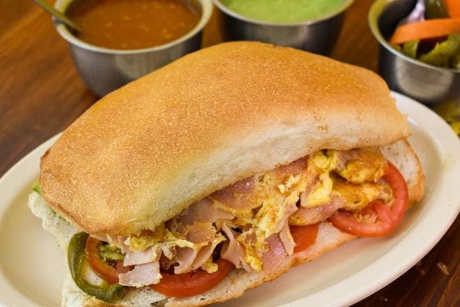 Torta de Huevo con Jamón