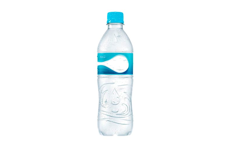 Agua en botella